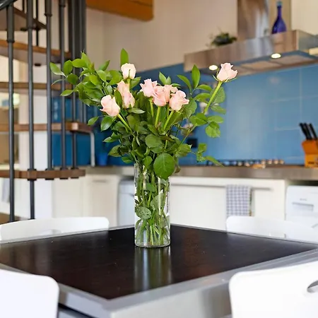 Casetta Rosa Con Giardino Дом отдыха *